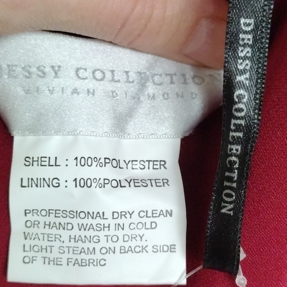 Size 16 Off the Shoulder Burgundy Vivian Diamond Deess - Picture 6 of 6